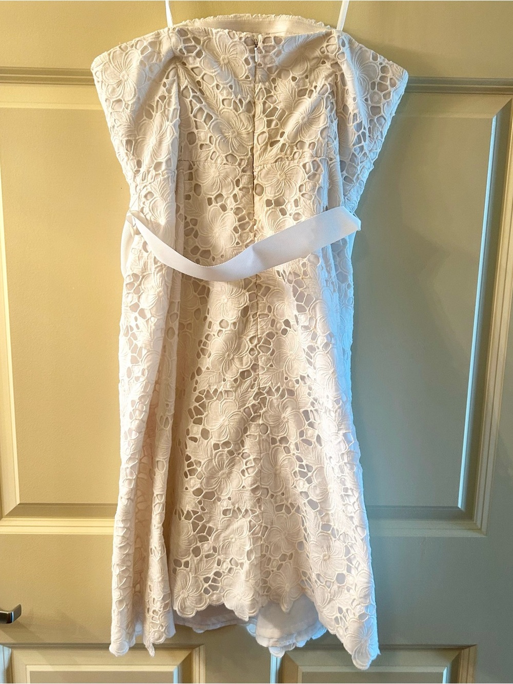 2006 Lilly Pulitzer White Floral Lace Strapless Dress - Picture 2 of 4